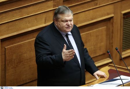 ΠαΣοΚ: Αφεση αμαρτιών σε φοροφυγάδες δίνει η κυβέρνηση