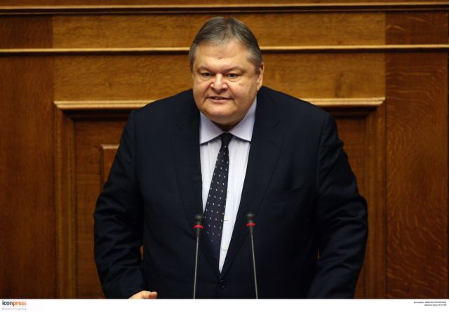 Βενιζέλος κατά Παυλόπουλου για την παρουσία στην επιτροπή για το χρέος