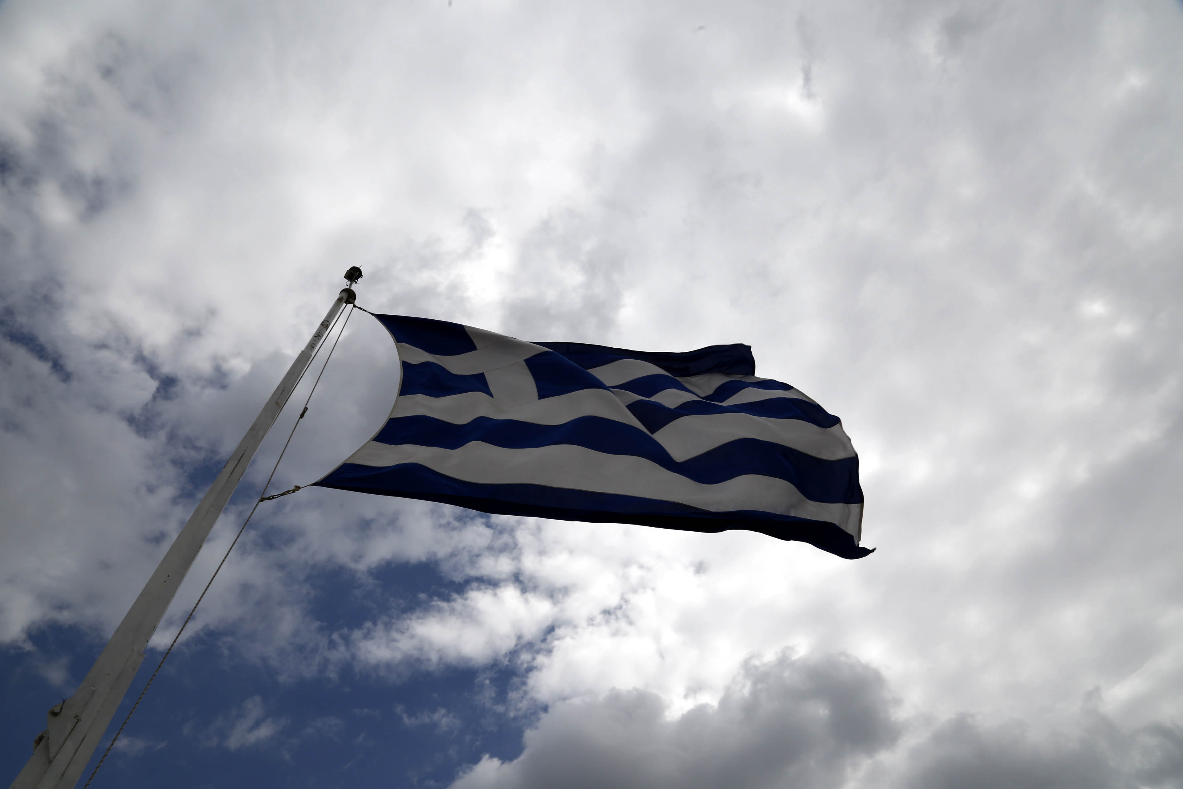 Τζ. Ντιν: Η μοίρα της Ελλάδας κρέμεται σε ένα αγώνα κυριαρχίας
