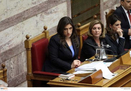 Ομηρος προσωπικών στρατηγικών και αδυναμίας συντονισμού η κυβέρνηση