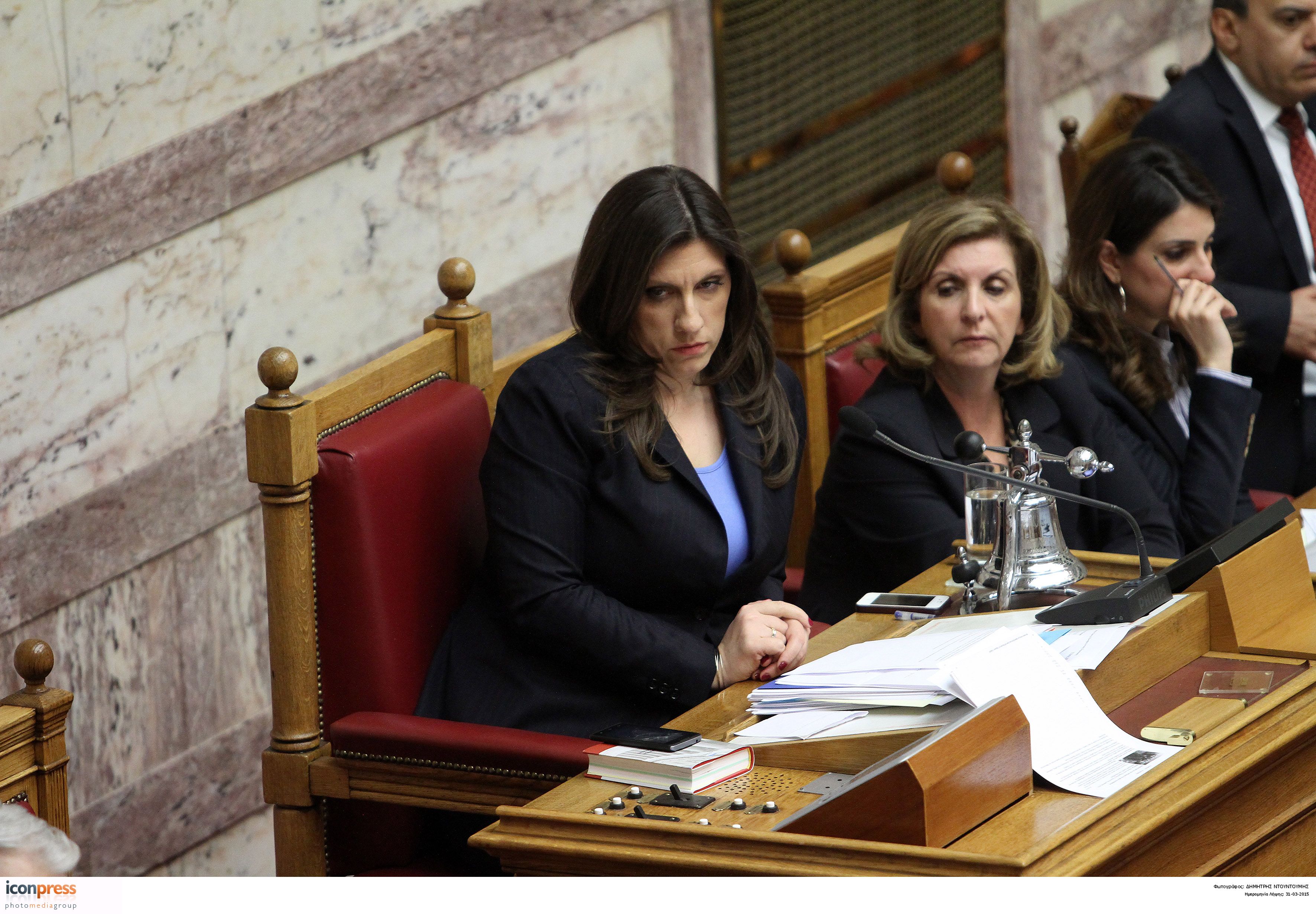 Ομηρος προσωπικών στρατηγικών και αδυναμίας συντονισμού η κυβέρνηση