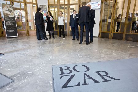 Εξω πάμε καλά