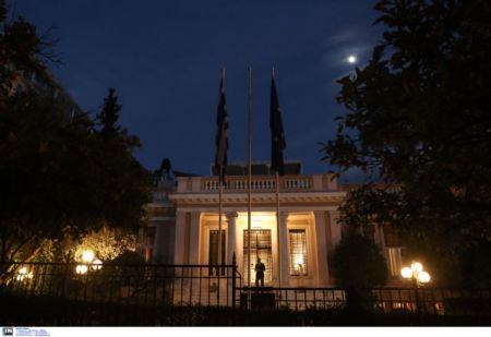 Σύσκεψη για το προσφυγικό στο Μέγαρο Μαξίμου