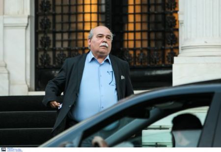 Μια υπουργική οικογενειακή υπόθεση