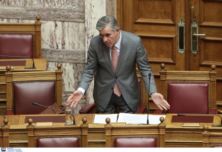 Εμβάσματα άνω των €200 χιλιάδων στο εξωτερικό από 85 χιλιάδες Ελληνες