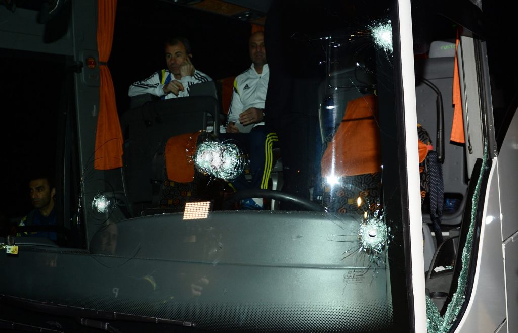 Υπό κράτηση οι ύποπτοι της επίθεσης στο πούλμαν της Φενέρμπαχτσε