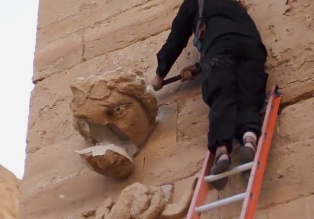 ISIS: Η στρατηγική του στην καταστροφή αρχαιολογικών μνημείων