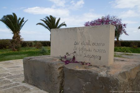 Προχωρά άμεσα η αποκατάσταση των ζημιών στον τάφο του Καζαντζάκη