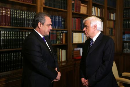 Παυλόπουλος: Το Πάσχα να είναι το τέλος των «παθών» για την αγορά