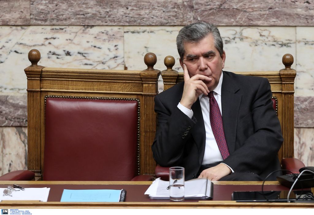 Μητρόπουλος: Τελεσίγραφο σκληρών μέτρων για ασφαλιστικό-εργασιακά