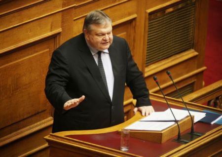 Βενιζέλος: «Η κυβέρνηση είναι έτοιμη να κάνει την τούμπα»