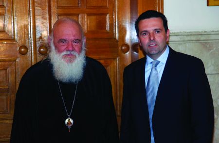 Παπαστράτος: Προσφορά 100.000 γευμάτων στα συσσίτια της Αρχιεπισκοπής