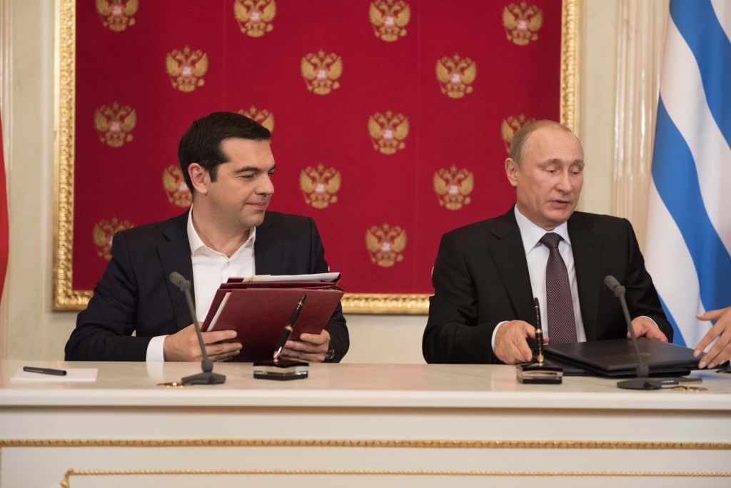 «Ιστορική επίσκεψη» στο Κρεμλίνο με το βλέμμα στην Ευρώπη