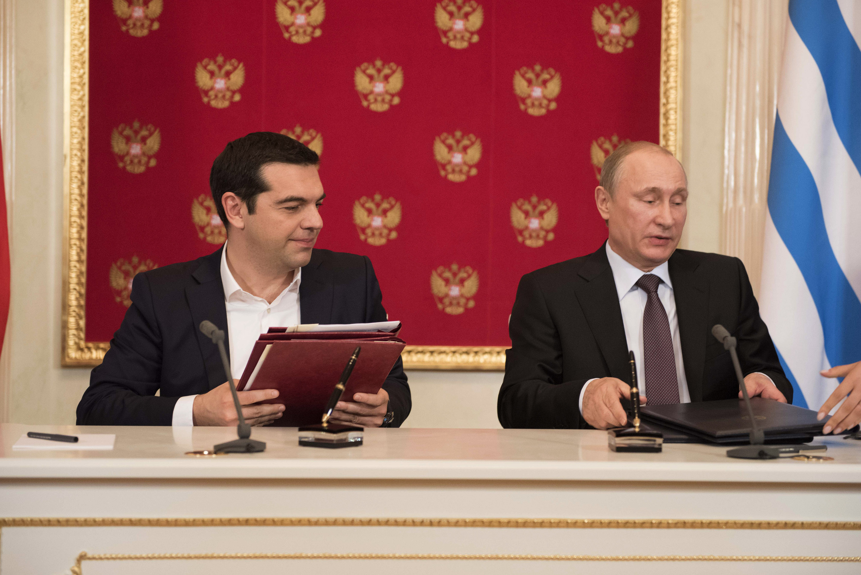 «Ιστορική επίσκεψη» στο Κρεμλίνο με το βλέμμα στην Ευρώπη