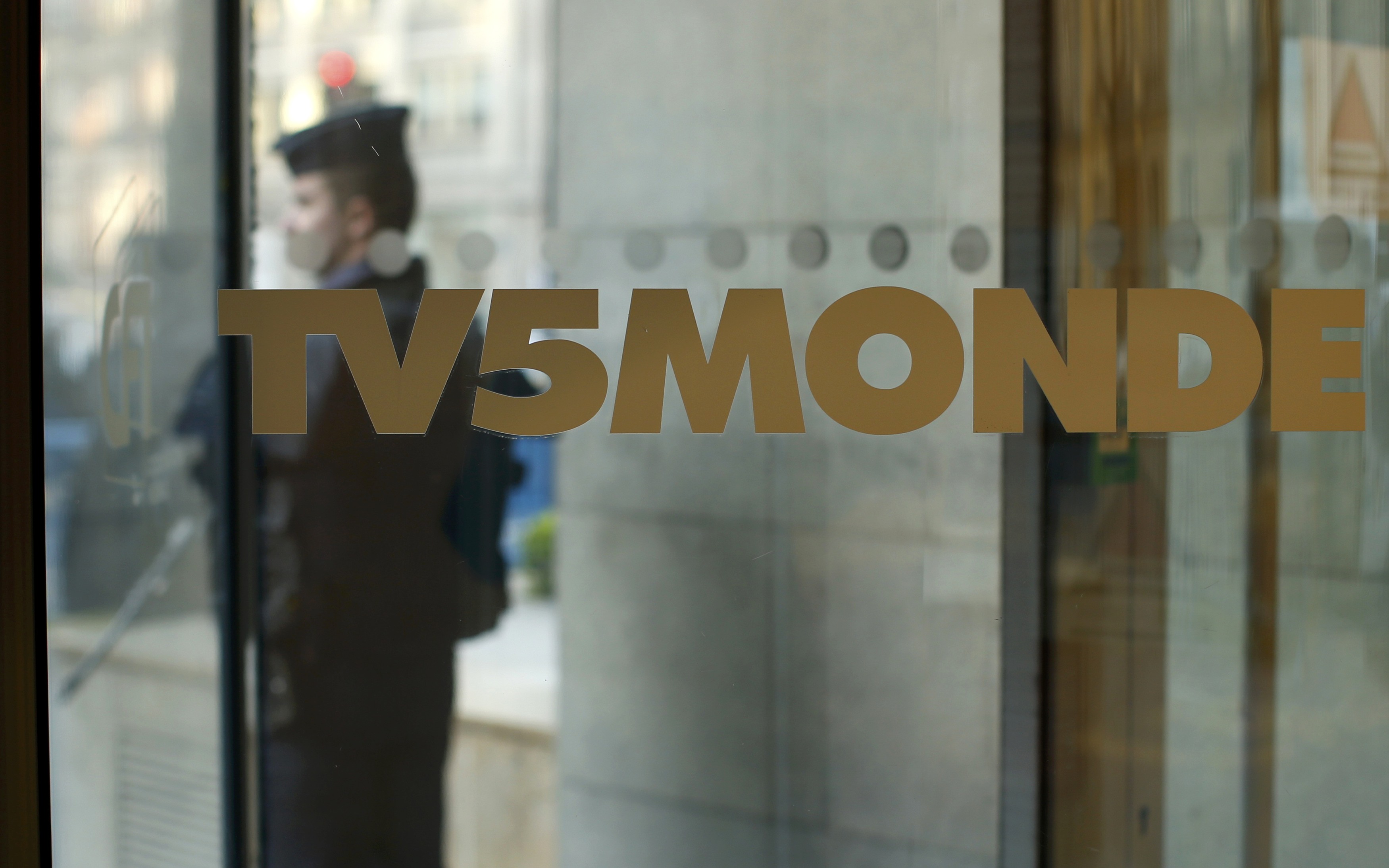 Γαλλία: Συνάντηση κυβέρνησης-ΜΜΕ μετά την κυβερνοεπίθεση στο TV5Monde