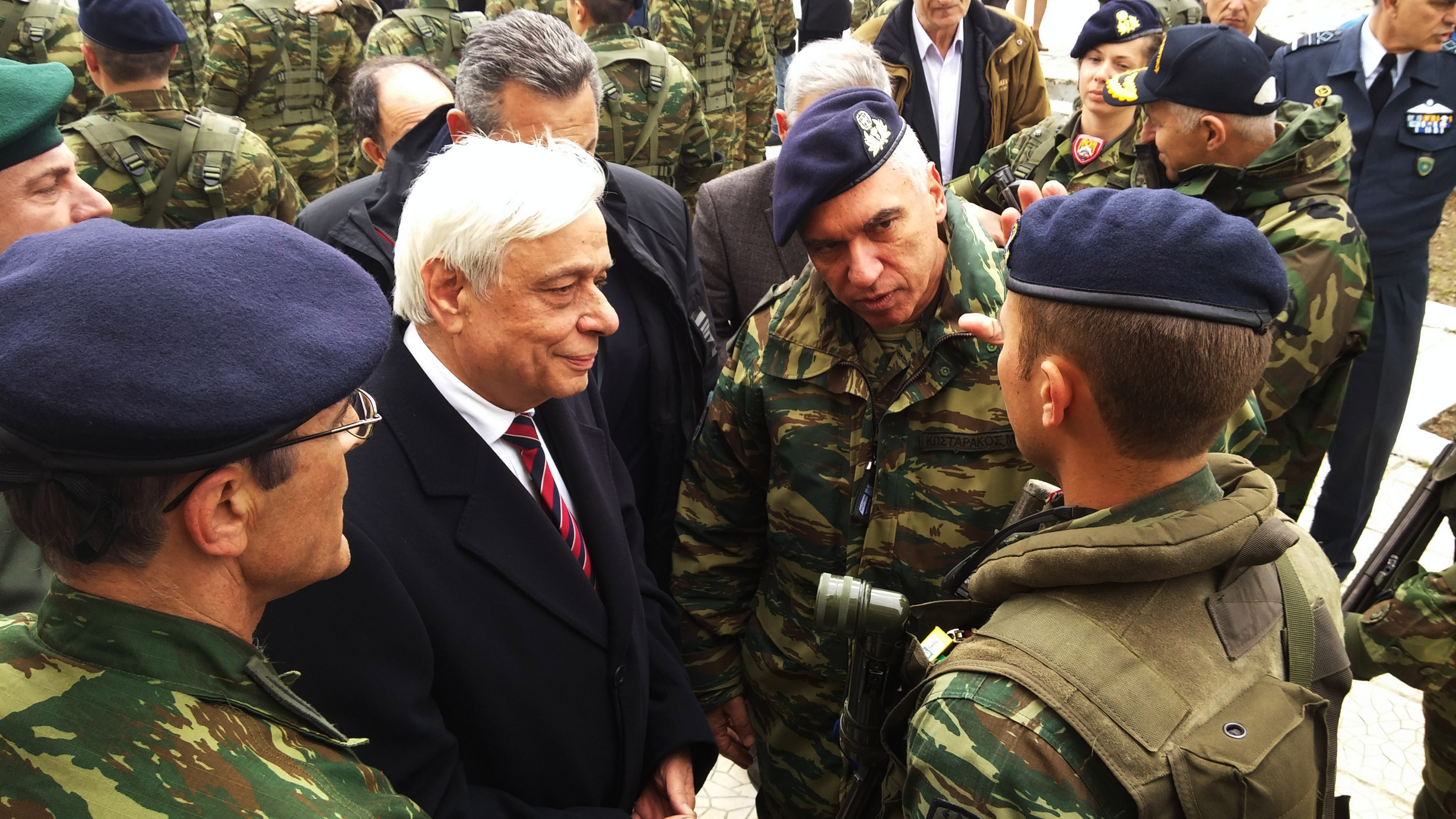 Τηλεφωνική επικοινωνία Παυλόπουλου με τον Ιταλό Πρόεδρο