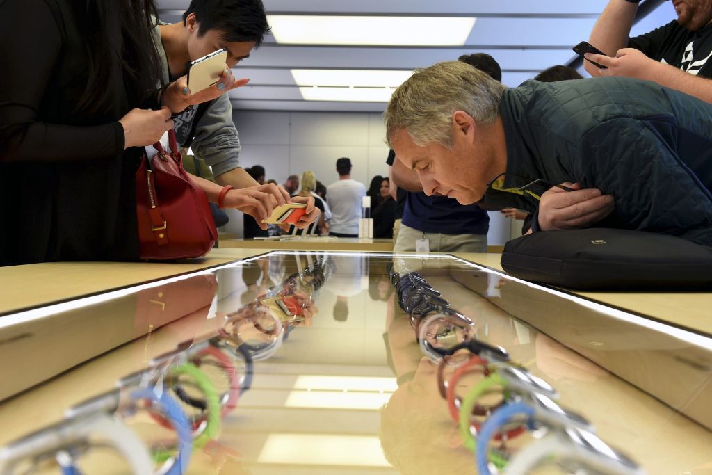 Πρεμιέρα του Apple Watch στις αγορές