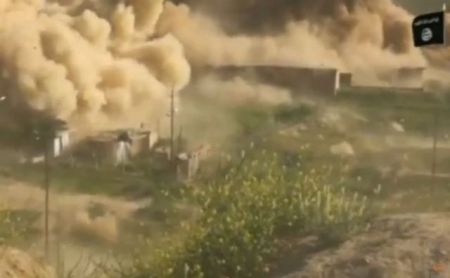 Βίντεο-σοκ με τους τζιχαντιστές να ισοπεδώνουν την αρχαία Νιμρούντ