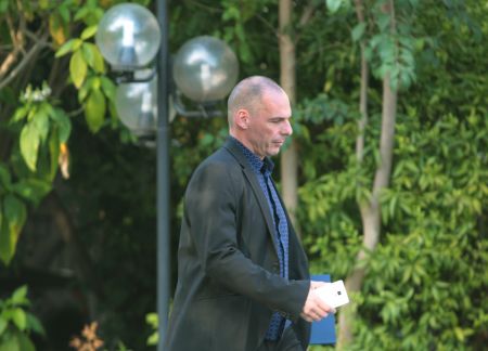 ΝΥΤ: Συνάντηση Βαρουφάκη με ειδικό σε θέματα αναδιάρθρωσης χρέους