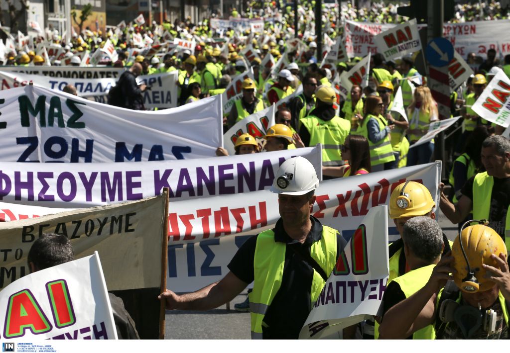 Στη Βουλή οι μεταλλωρύχοι – Ζητούν «έντιμο συμβιβασμό»