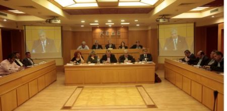 Αρνούνται να δώσουν τα ταμειακά διαθέσιμα δήμαρχοι και περιφερειάρχες – Ετοιμοι για δυναμικές κινητοποιήσεις