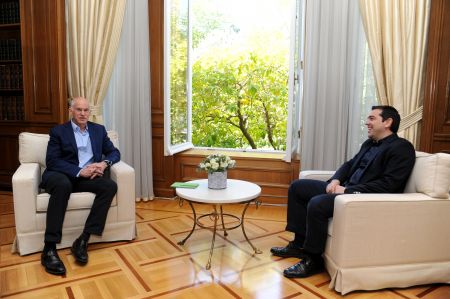 Συνάντηση Τσίπρα-Παπανδρέου – «Υποστηρίζουμε τις μεταρρυθμίσεις» δήλωσε ο πρώην πρωθυπουργός