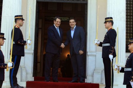 PM Tsipras receives Cypriot President Anastasiadis in Athens