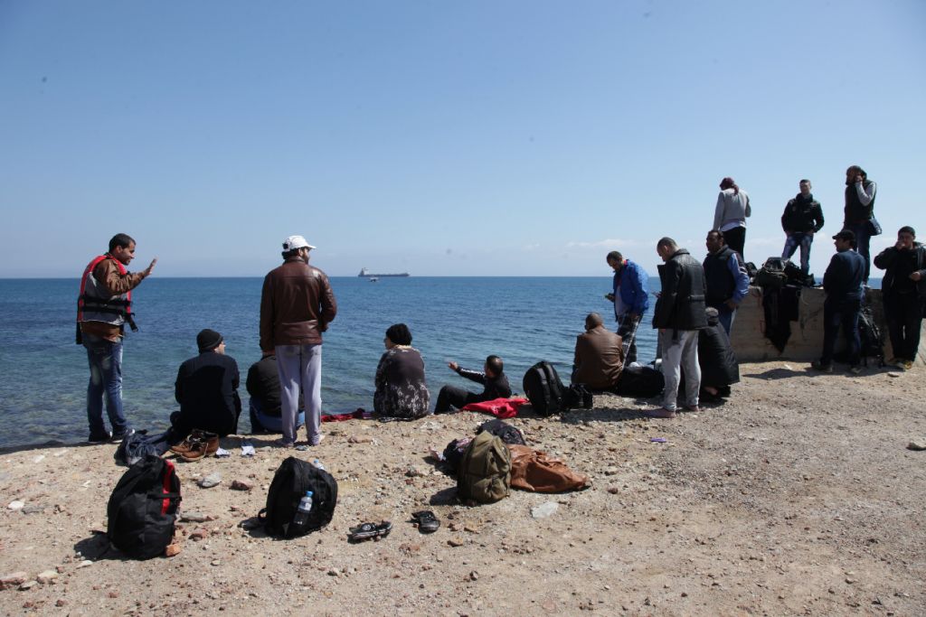 Μετανάστες, κρατούμενοι και αριστερές υπουργικές ιδεοληψίες