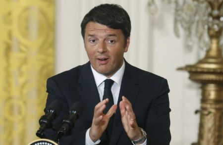 Εκτακτη Σύνοδο Κορυφής για τη μεταναστευτική κρίση ζήτησε ο Ρέντσι