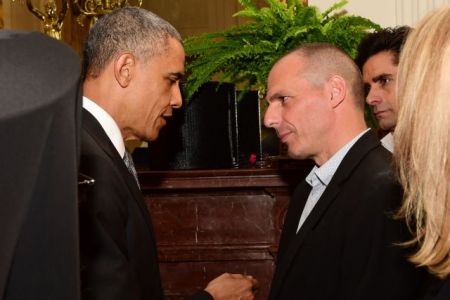 «Είστε στην κόψη του ξυραφιού» λένε, Ευρώπη, ΗΠΑ, ΔΝΤ