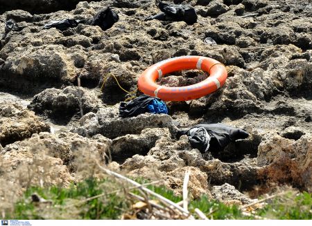 Φέριμποτ ανατράπηκε στις Φιλιππίνες, 33 νεκροί και αγνοούμενοι