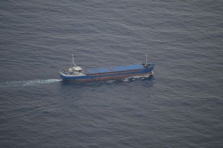 Σημαντική ποσότητα λαθραίων τσιγάρων βρέθηκε σε φορτηγό πλοίο