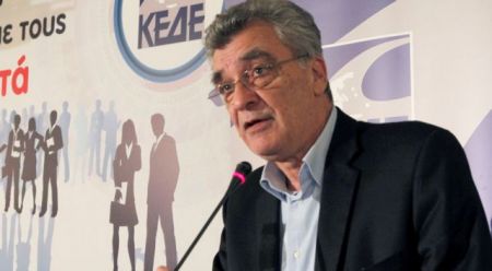 Δήμαρχος Λέσβου: «Να επιτραπεί ο απόπλους των πλοίων που μεταφέρουν μετανάστες»