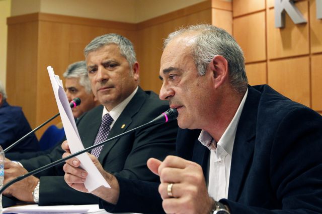 «Παράθυρο» από Πατούλη για τα ταμειακά διαθέσιμα των δήμων