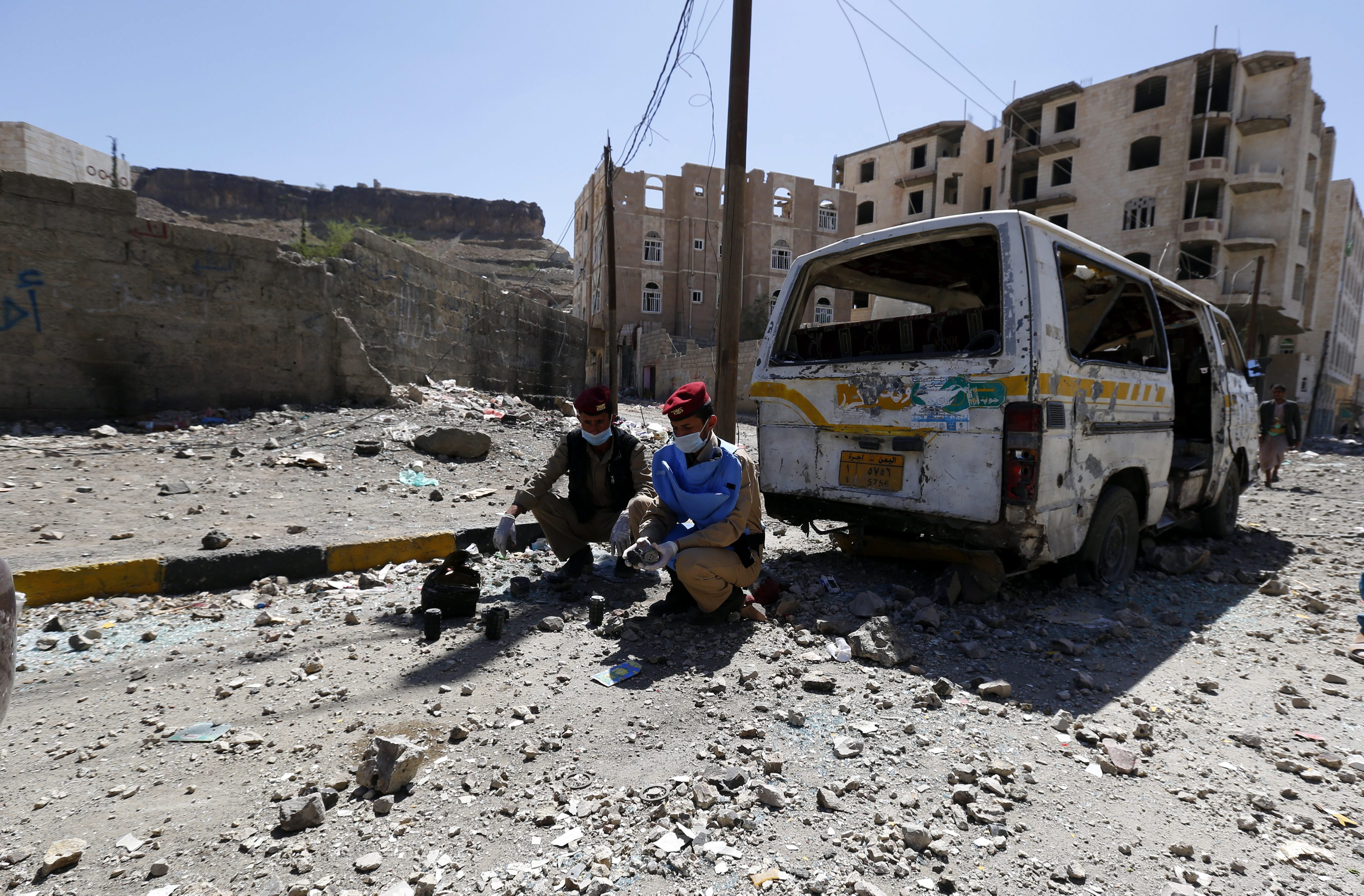 Σαουδική Αραβία: Βομβαρδίζει θέσεις των Χούτι στην Υεμένη