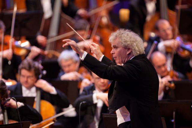 Σάιμον Ρατλ: Ελπίζω να μείνουμε όλοι μαζί στην Ευρώπη