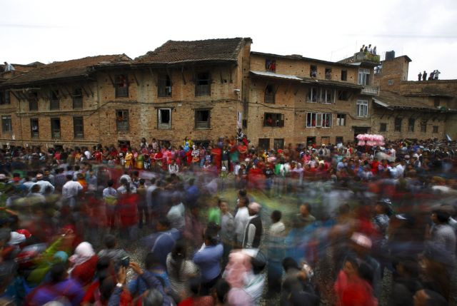 Σφοδρός σεισμός 7,9 Ρίχτερ στο Νεπάλ, περισσότεροι από 1000 οι νεκροί
