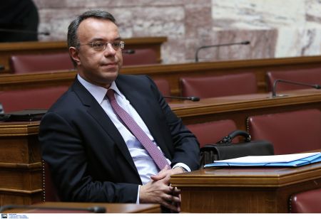 Σταϊκούρας: Σε «ασφυξία» η οικονομία από την εσωτερική στάση πληρωμών