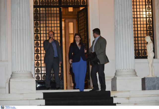 Συνάντηση με την Ζωή Κωνσταντοπούλου ο Πρωθυπουργός