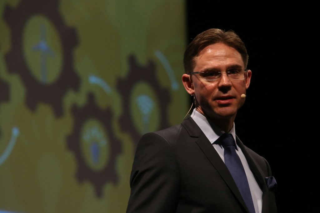 Κατάινεν: Προοπτικές επενδύσεων μέσω του πακέτου Γιούνκερ