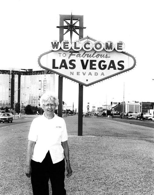 Πέθανε η σχεδιάστρια της εμβληματικής πινακίδας του Las Vegas