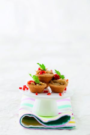 Tαρτάκια με καπνιστή μελιτζανοσαλάτα