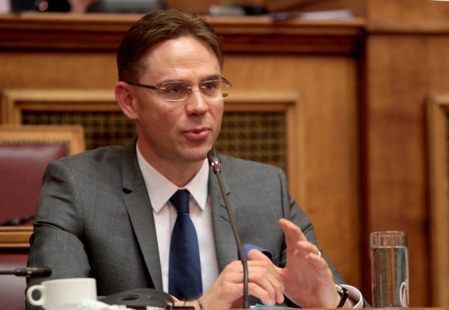 PM Tsipras to receive European Commission VP Katainen at noon