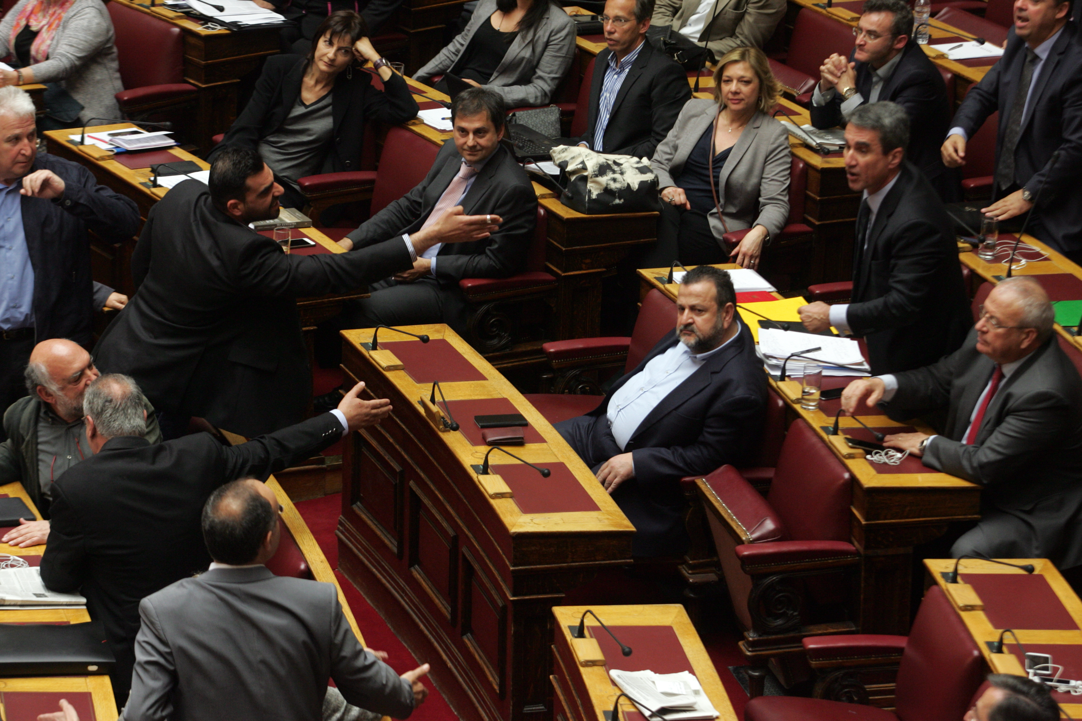 Βουλή: «Σκιά» εκλογών στην συζήτηση για τα διαθέσιμα του δημοσίου