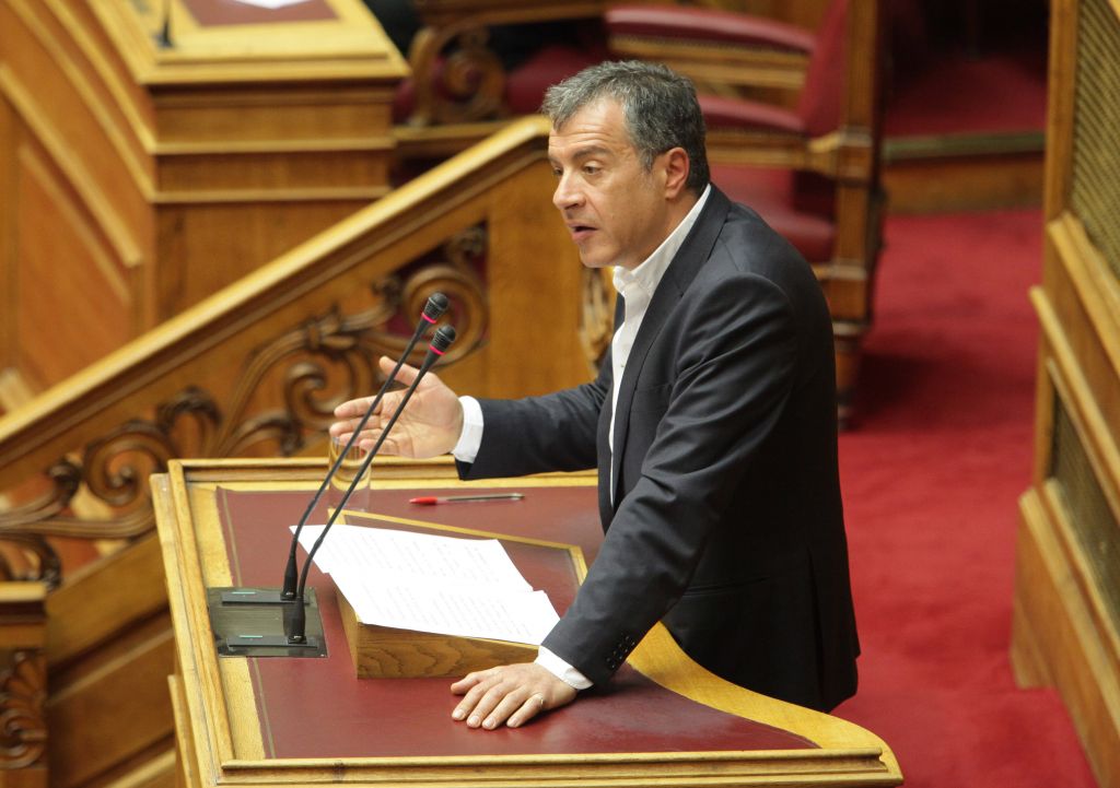 Θεοδωράκης: Ο Τσίπρας διαπραγματεύεται λάθος