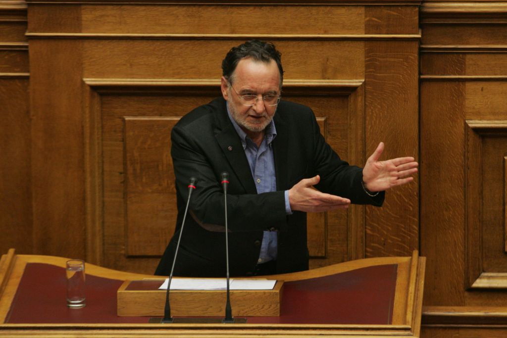 Λαφαζάνης κατά Στουρνάρα για ΑΤΕ Bank και ΤΤ