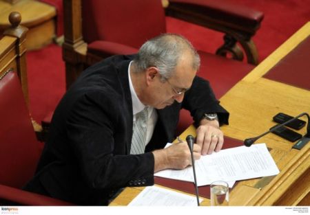 Αγώνας δρόμου για ρευστό, με το ατύχημα να παραμονεύει