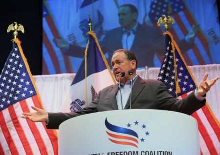 ΗΠΑ: Και ο Μάικ Χάκαμπι για το χρίσμα των Ρεπουμπλικανών