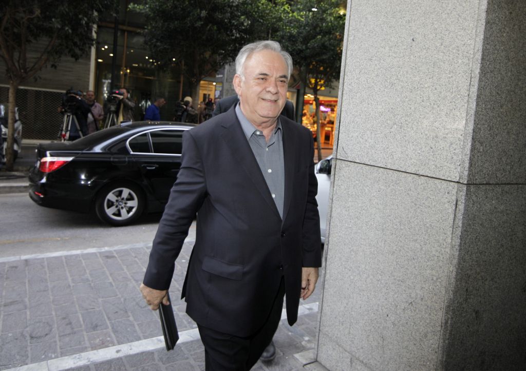 Δραγασάκης:Αν βρεθούμε σε αδιέξοδο υπάρχει η λύση προσφυγής στο λαό