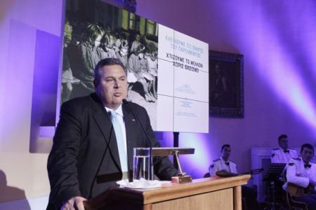 Kammenos: “The Greek people do not deserve a country that bows down”